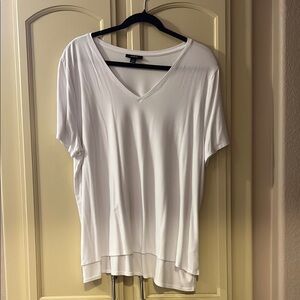 Xxl Alfani white top, soft, only worn 1 time